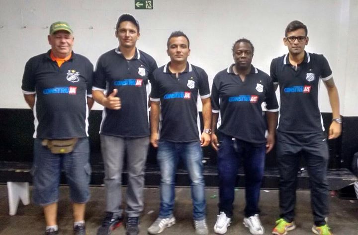 Sub-13 empata com Corinthians e larga com vantagem nas semis