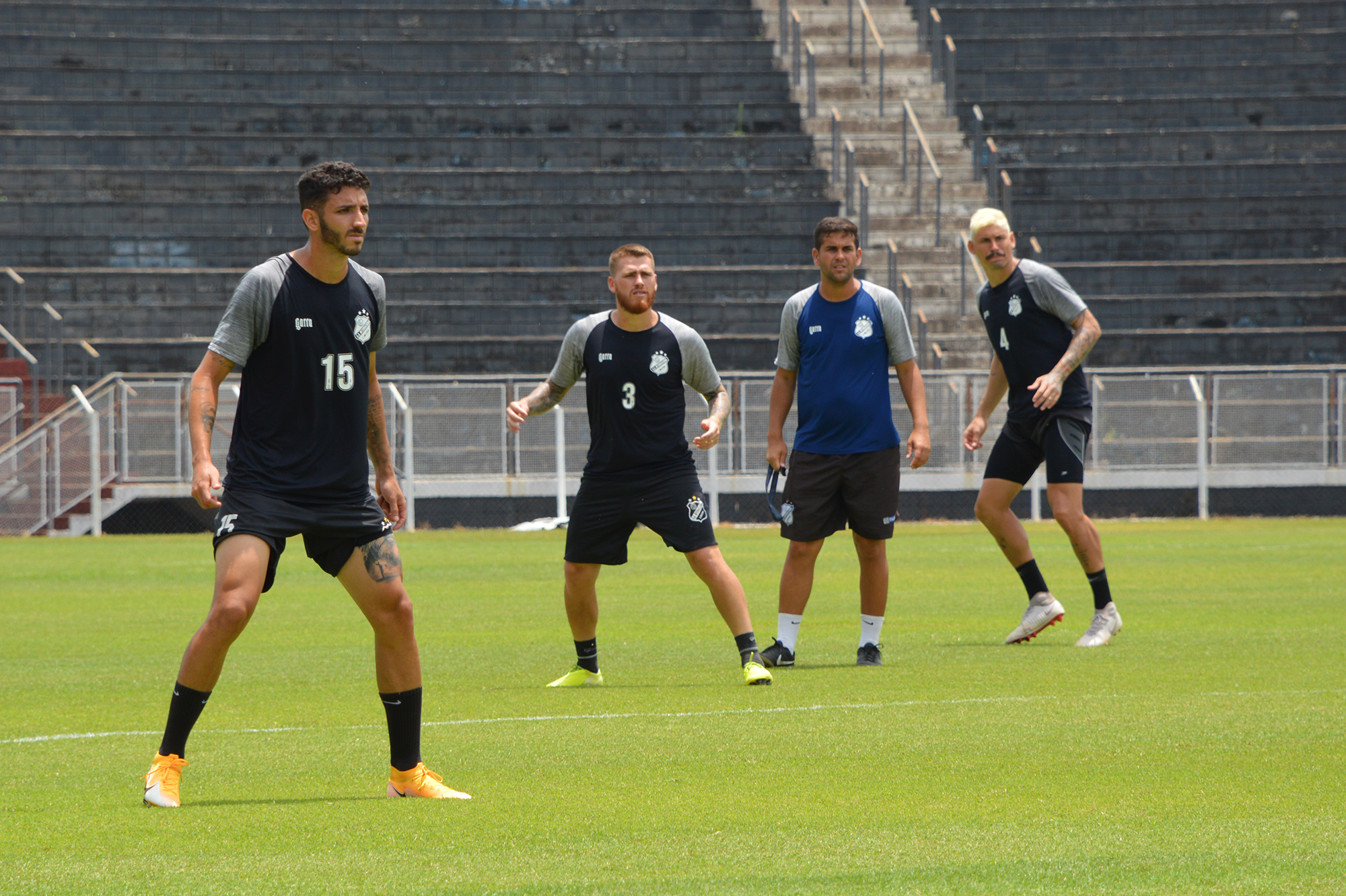 Com treino tático e bola parada, Inter de Limeira fecha preparação para jogo em Piracicaba