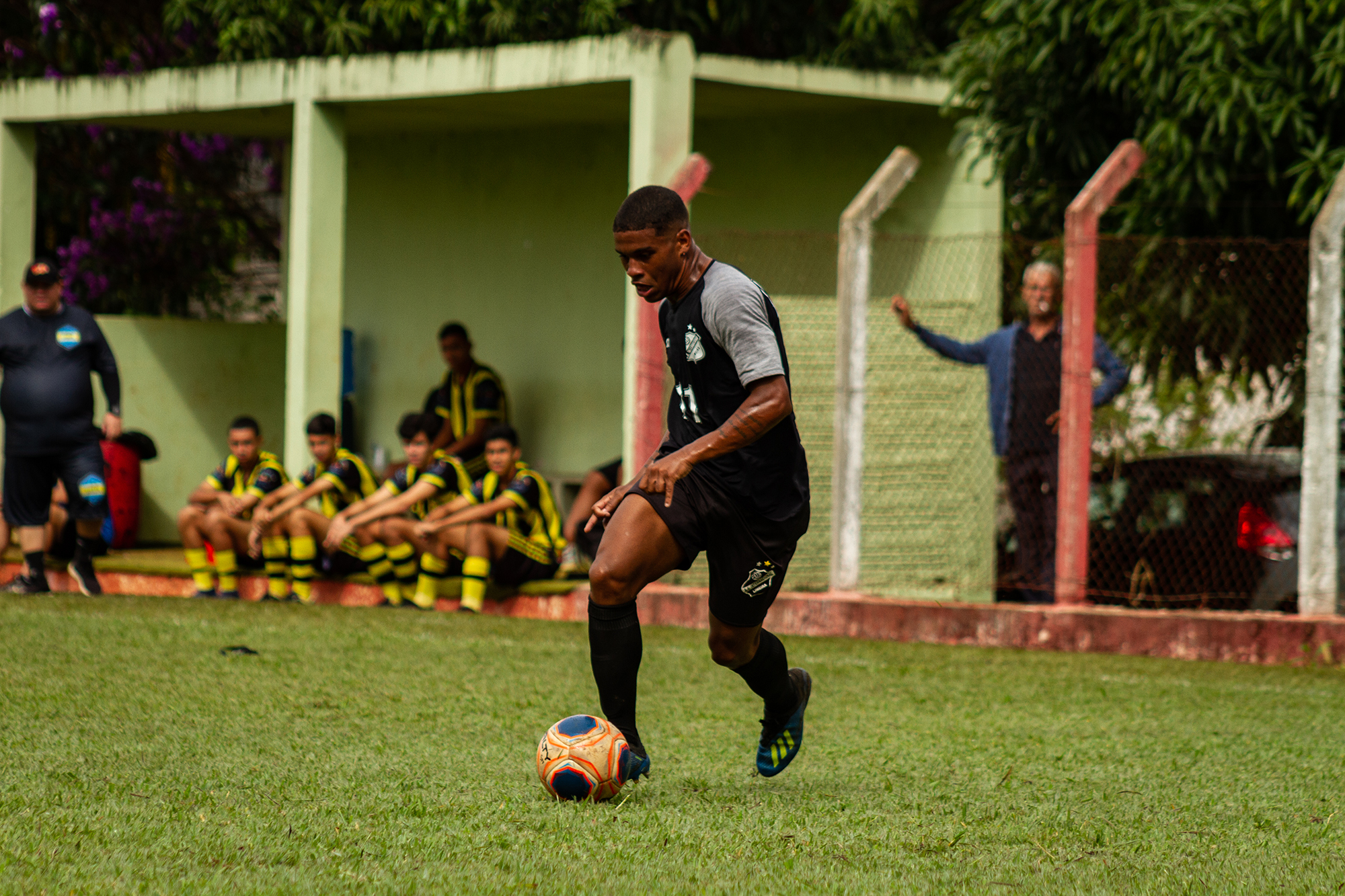 Sub-20 da Internacional bate Sheik Team em jogo-treino