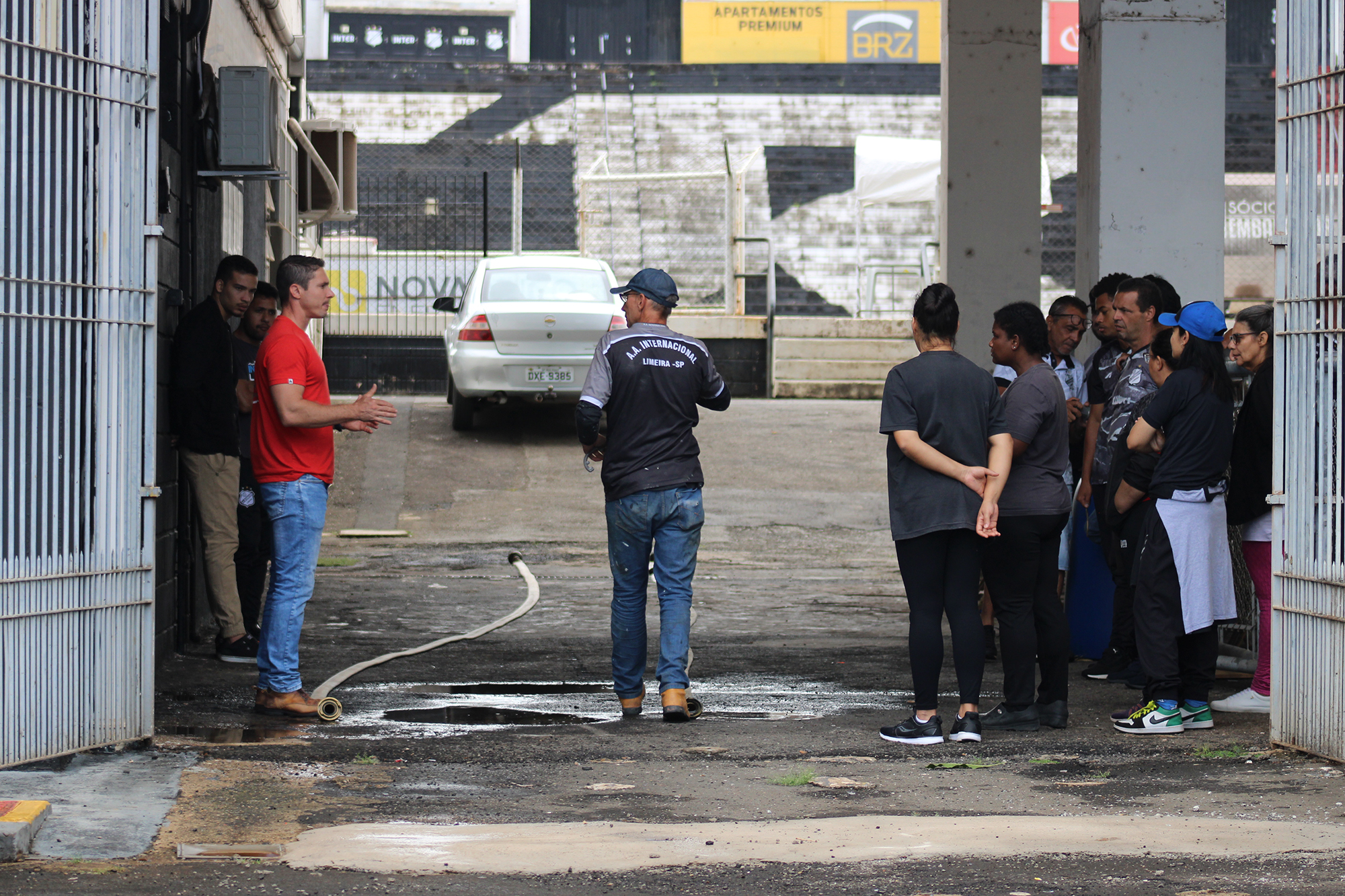 Colaboradores da Internacional recebem treinamento de combate a incêndio e primeiros socorros