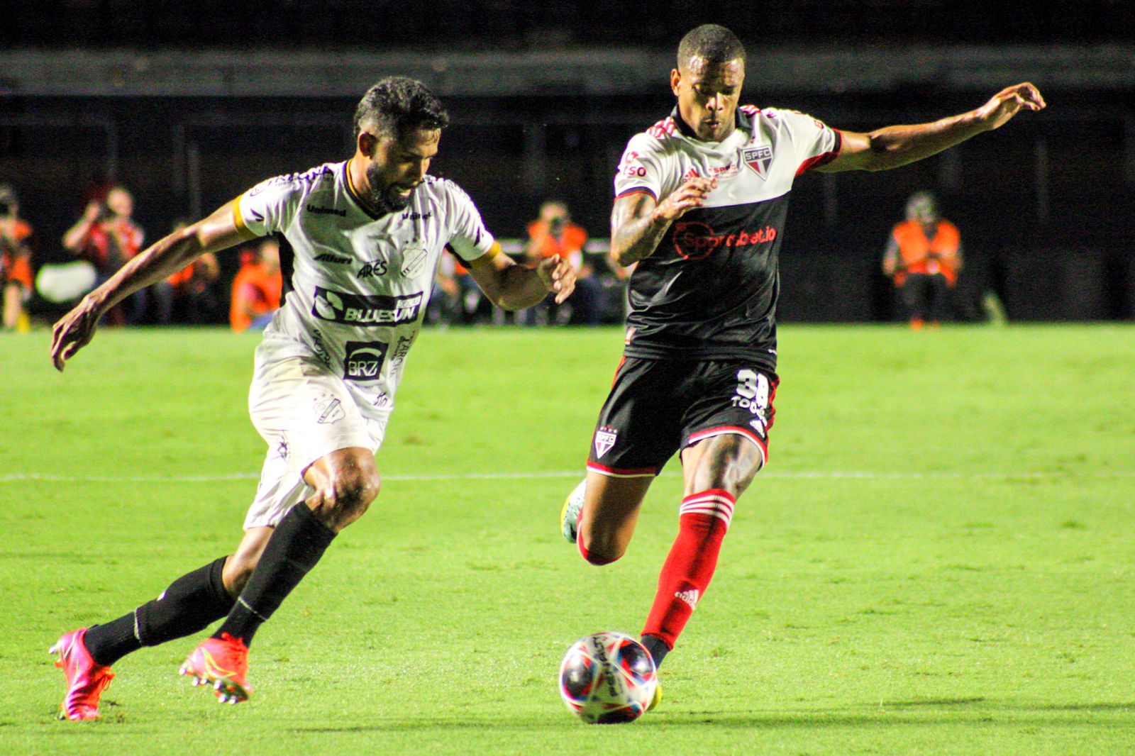 São Paulo vence a Internacional no Morumbi