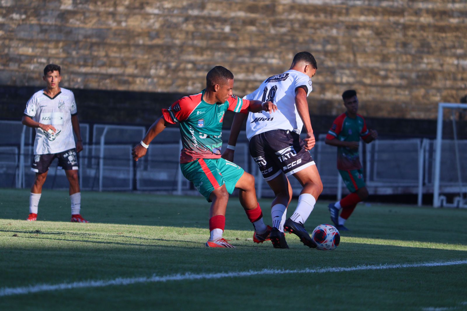 Internacional é superada pelo Velo Clube no Paulista sub-20